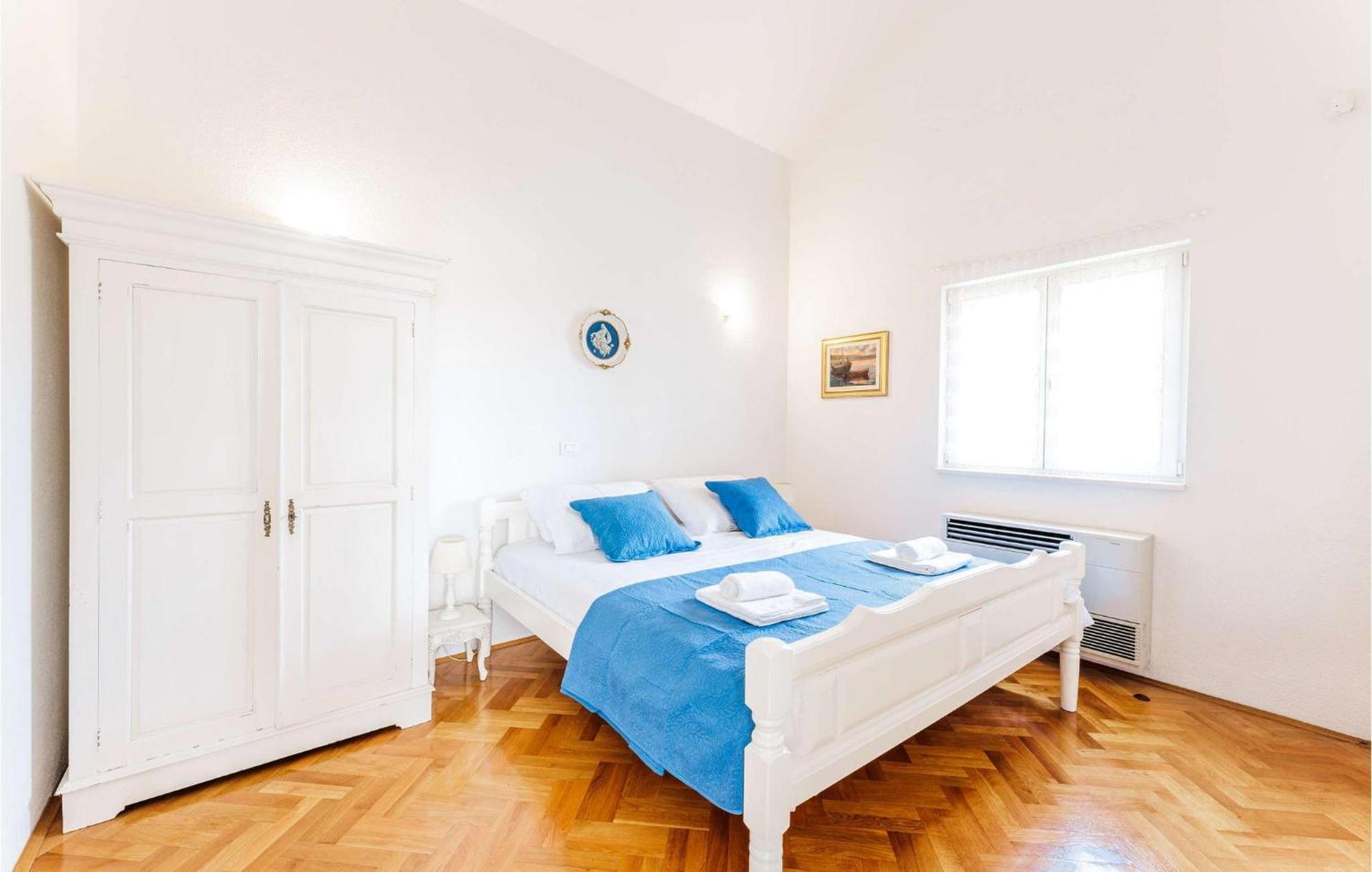 Arteum * Makarska